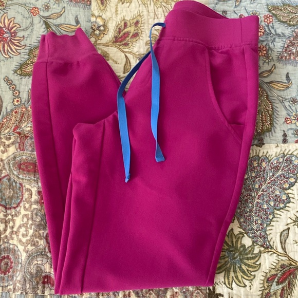 Figs Pants - Picture 1 of 4